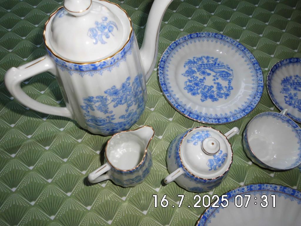 antiek koffieservies CHINA BLEU  12 PERSONEN, Ophalen