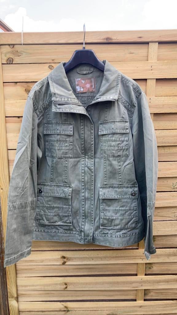 Veste femme, Porté