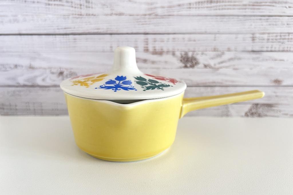 Chauffe-beurre jaune pastel couvercle fleuri Villeroy & Boch, Antiquités & Art, Enlèvement ou Envoi