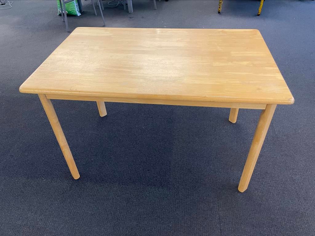 Table à manger en pin vernis 120 cm x 75 cm, Enlèvement, Comme neuf, Pin