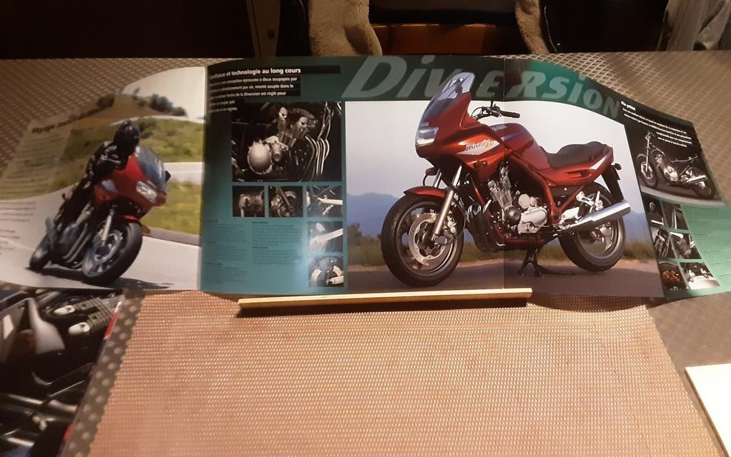 Yamaha xj 900 s diversion brochure, Enlèvement ou Envoi, Comme neuf
