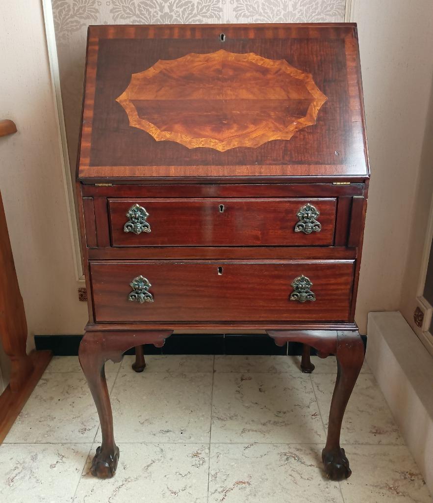 Secretaire, Enlèvement