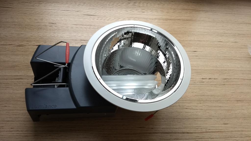 Lampe fluo encastrable Downlight TL 178 mm Insaver, Neuf, Spot encastrable ou Spot mural, Encastré(e), Synthétique