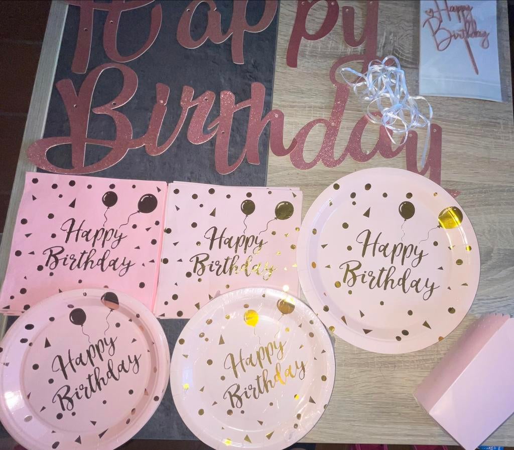 Lots anniversaire (110pieces ), Enlèvement, Comme neuf