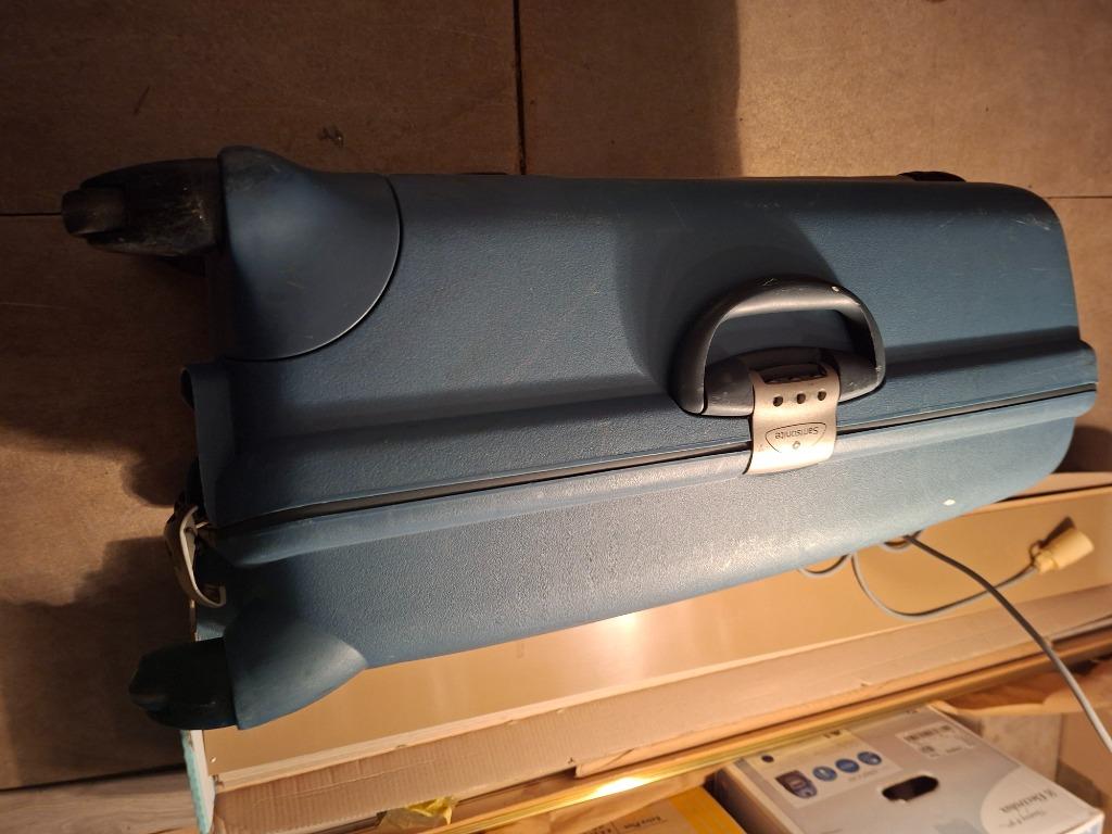 reiskoffer samsonite, Hard kunststof, 45 tot 55 cm, Zo goed als nieuw, Wieltjes