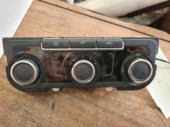Kachel Bedieningspaneel van een Volkswagen Golf, Ophalen of Verzenden, 3 maanden garantie, Gebruikt, Volkswagen