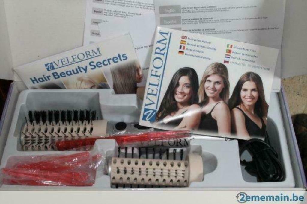 brosse lissante chauffante jamais servi, Enlèvement, Neuf