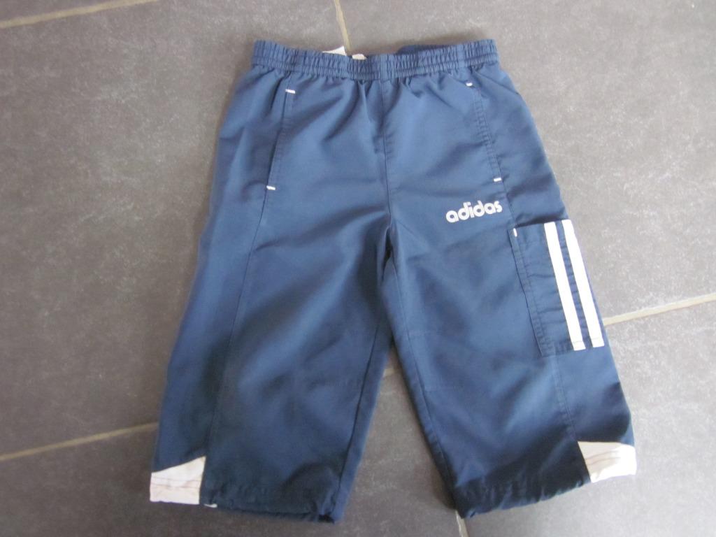Adidas blauwe short, Enlèvement ou Envoi, Utilisé, Vêtements de sport ou Maillots de bain, Adidas