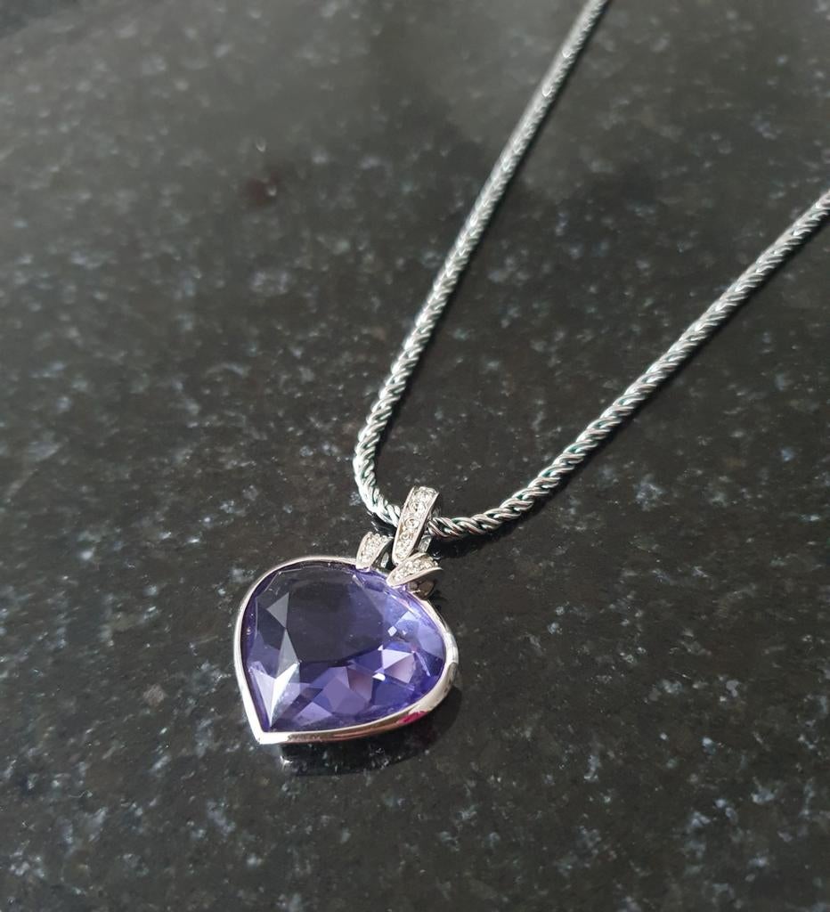 Swarovski ketting met paars hart, Ophalen of Verzenden, Zo goed als nieuw, Paars