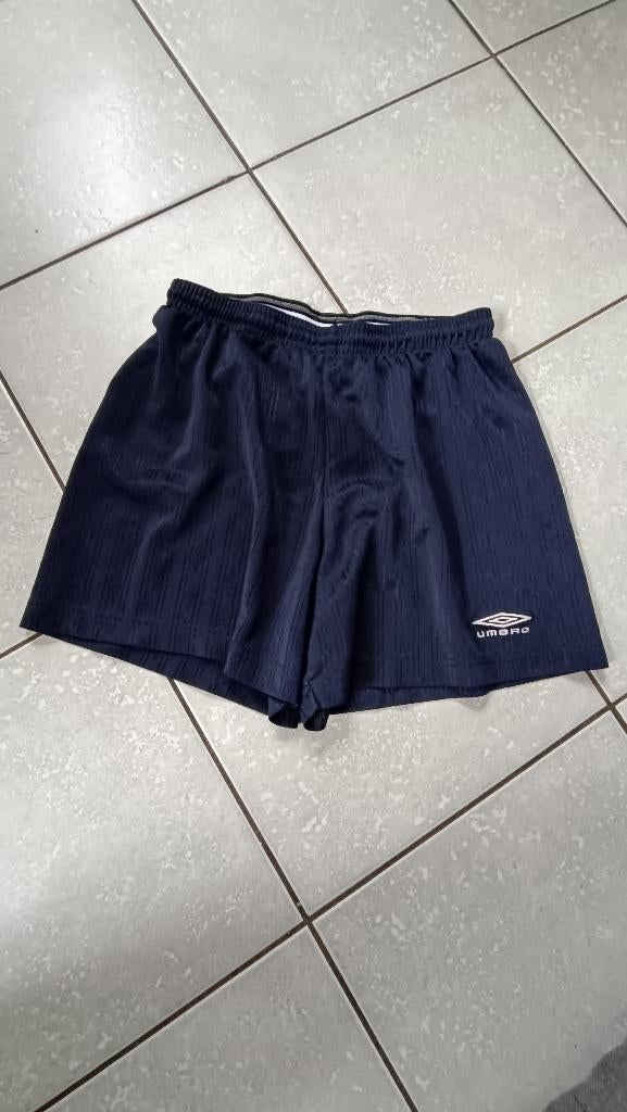 Short Umbro bleu marine 158 = 13 ans‍️.  🙋‍♀️, Vêtements | Hommes, Enlèvement ou Envoi, Comme neuf, Umbro