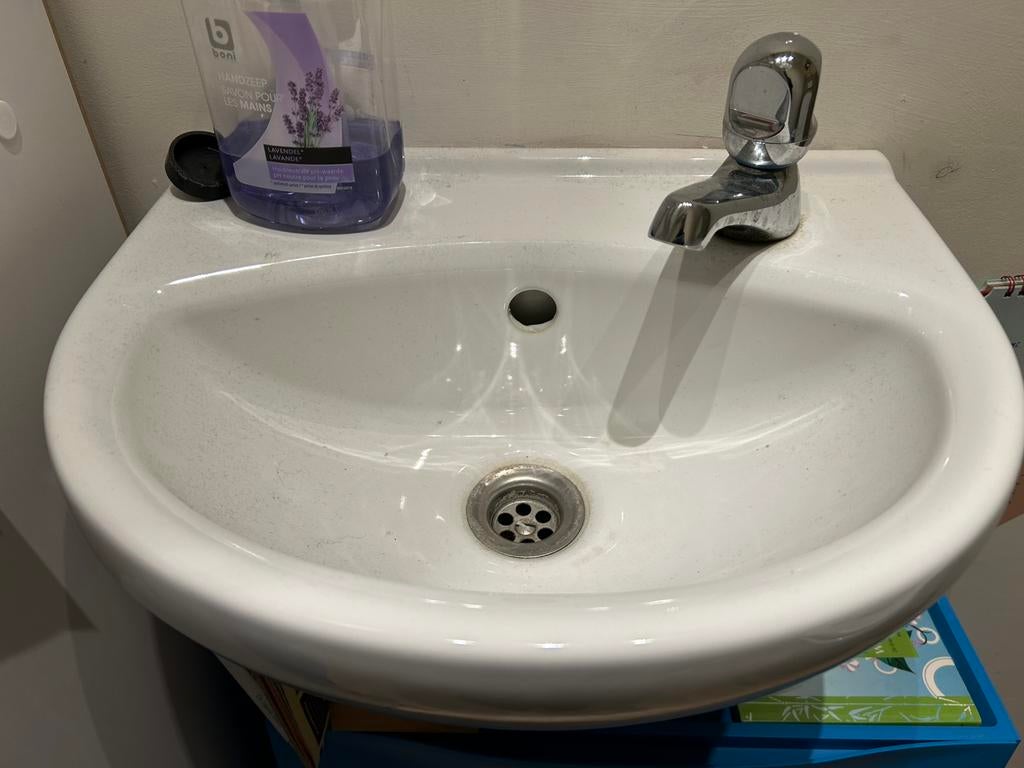 Witte handenwasser/wasbakje incl kraan en sifon etc, Doe-het-zelf en Bouw, Ophalen, Gebruikt, Wastafel