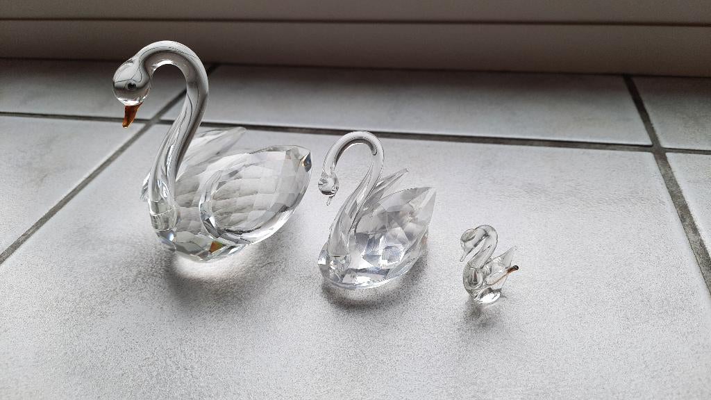 Ensemble de 3 cygnes en cristal, Enlèvement ou Envoi, Comme neuf, Animal
