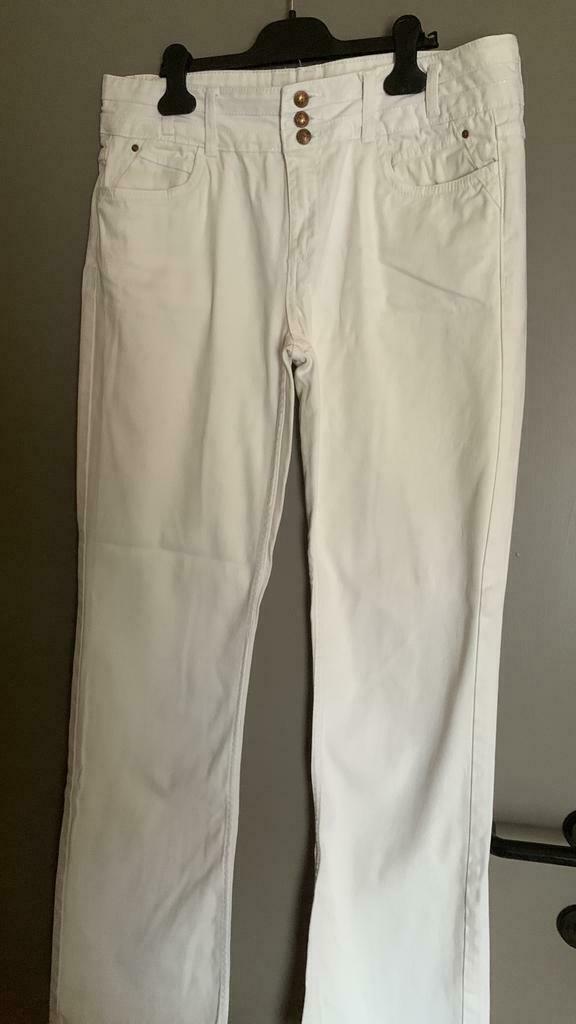 Dames witte panatalon maat 42, Cache cache, Zo goed als nieuw, Maat 38/40 (M), Wit
