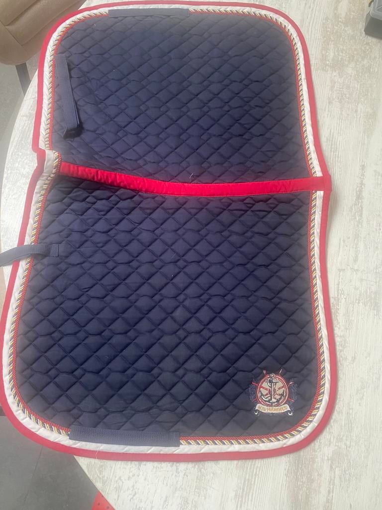 Tapis de selle, Enlèvement, Utilisé