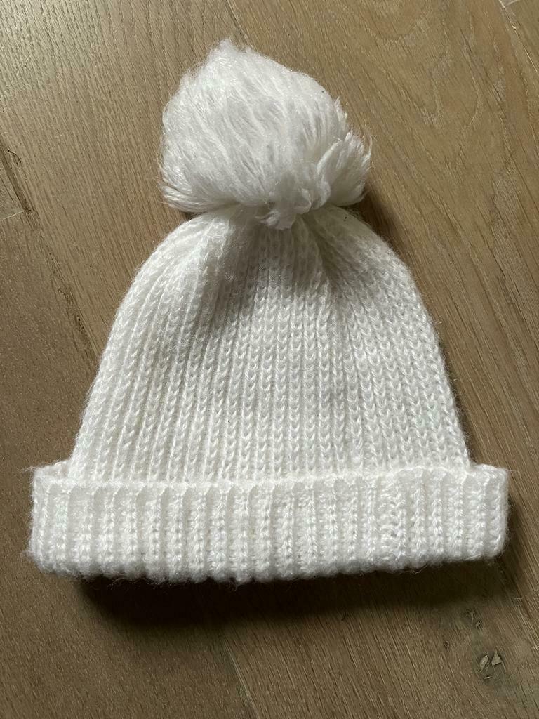 Nieuwe warme witte muts voor kindjes, Kinderen en Baby's, Ophalen of Verzenden, Nieuw, Jongetje of Meisje, Muts