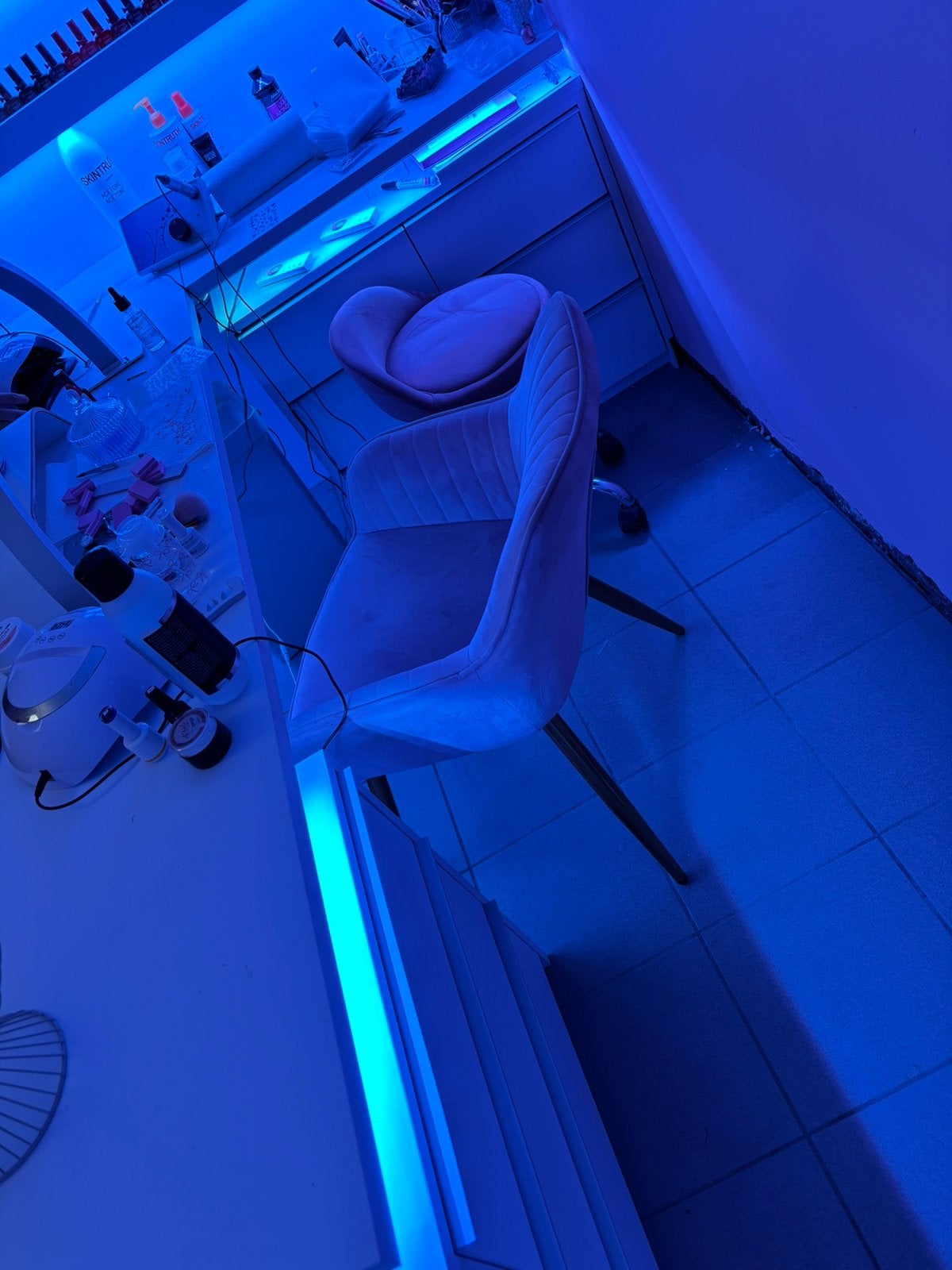 Volledige nagelstudio , met alles erbij, Enlèvement