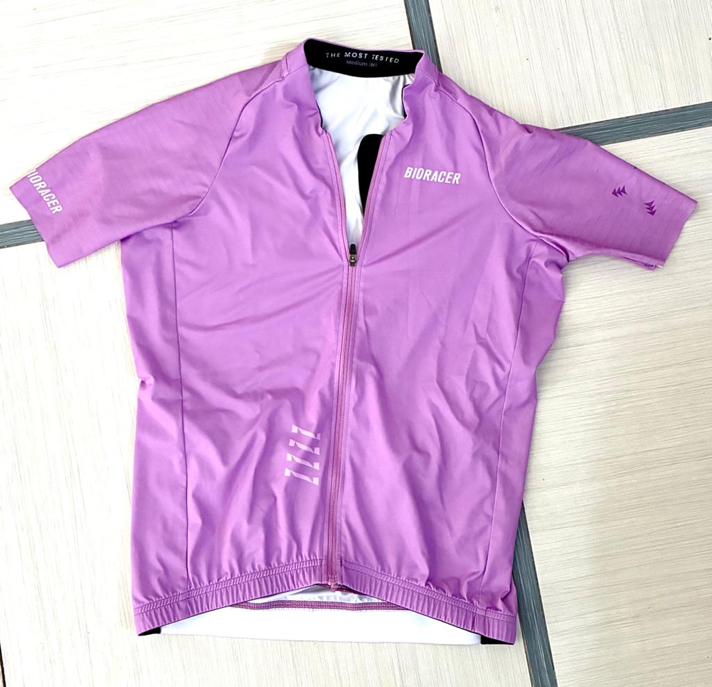 Bioracer koersbroek en shirtje women maat M, Vélos & Vélomoteurs, Enlèvement, Comme neuf, M, Femmes