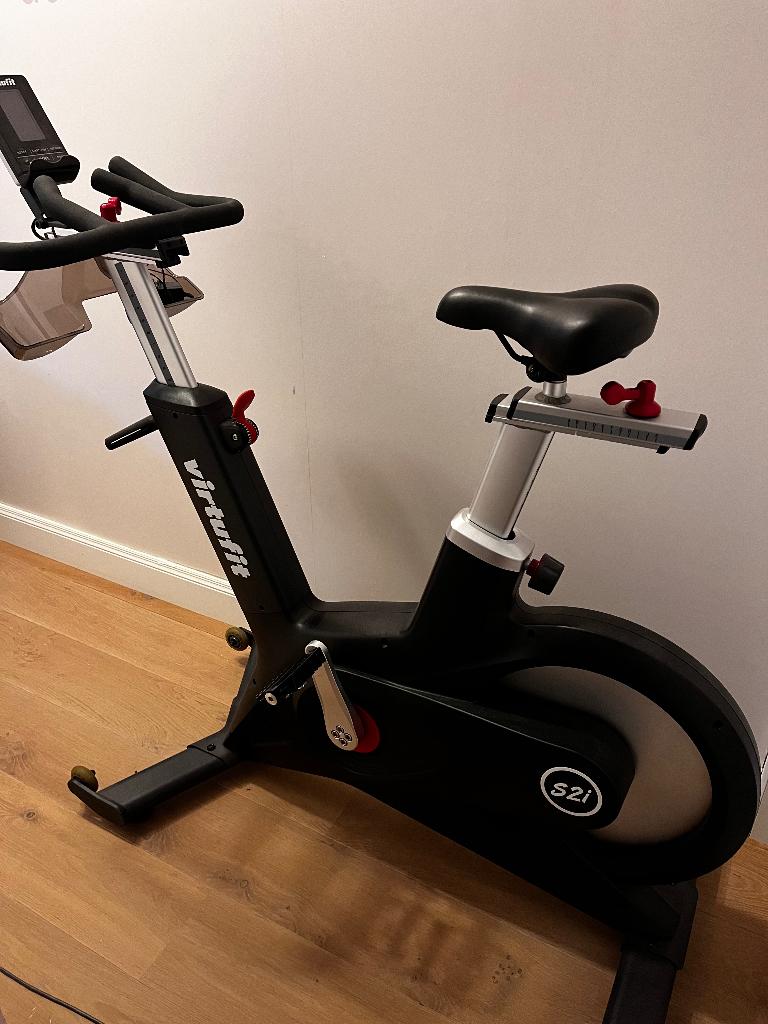 Hometrainer, Sport en Fitness, Ophalen, Zo goed als nieuw, Metaal, Benen