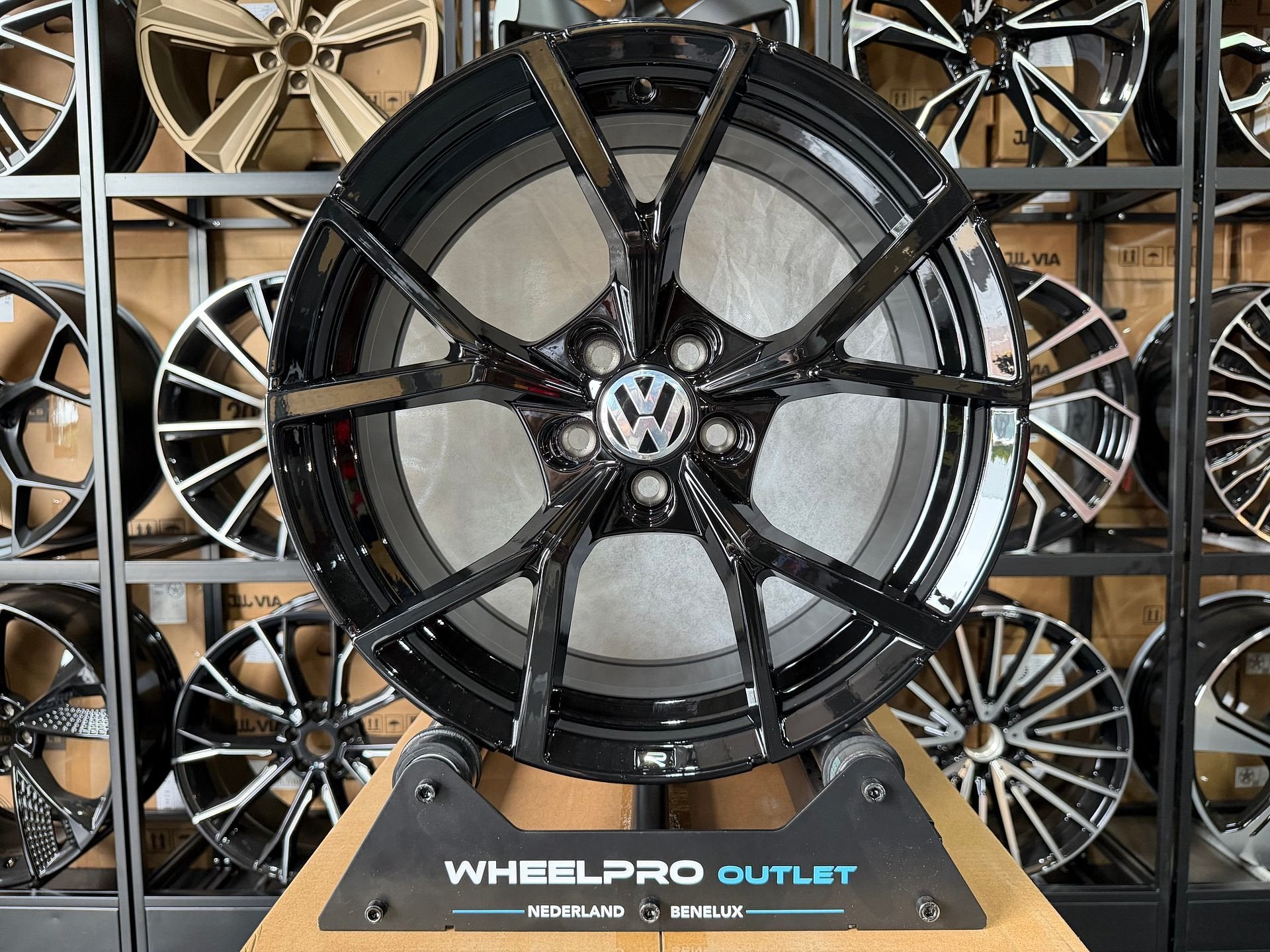 17'' VW ESTORIL R LOGO 5X100 Polo 6R Audi A1 TAIGO T-CROSS, Auto-onderdelen, Velg(en), -, -, Nieuw