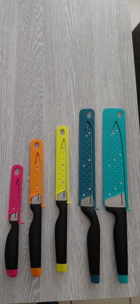 Tupperware messenset nieuwe staat, Enlèvement