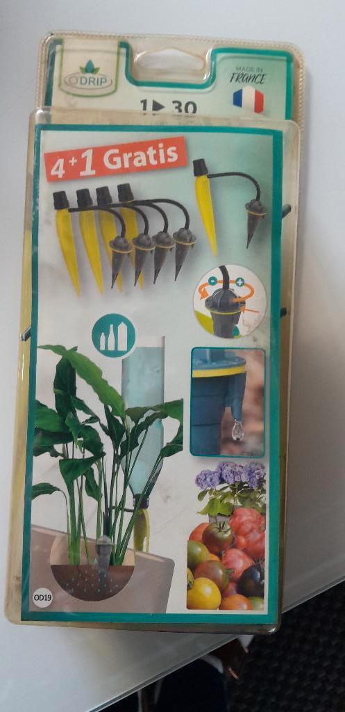 5 arroseurs de plantes neuf, Tuin en Terras, Tuinsproeiers, Ophalen of Verzenden, Nieuw, Handsproeier