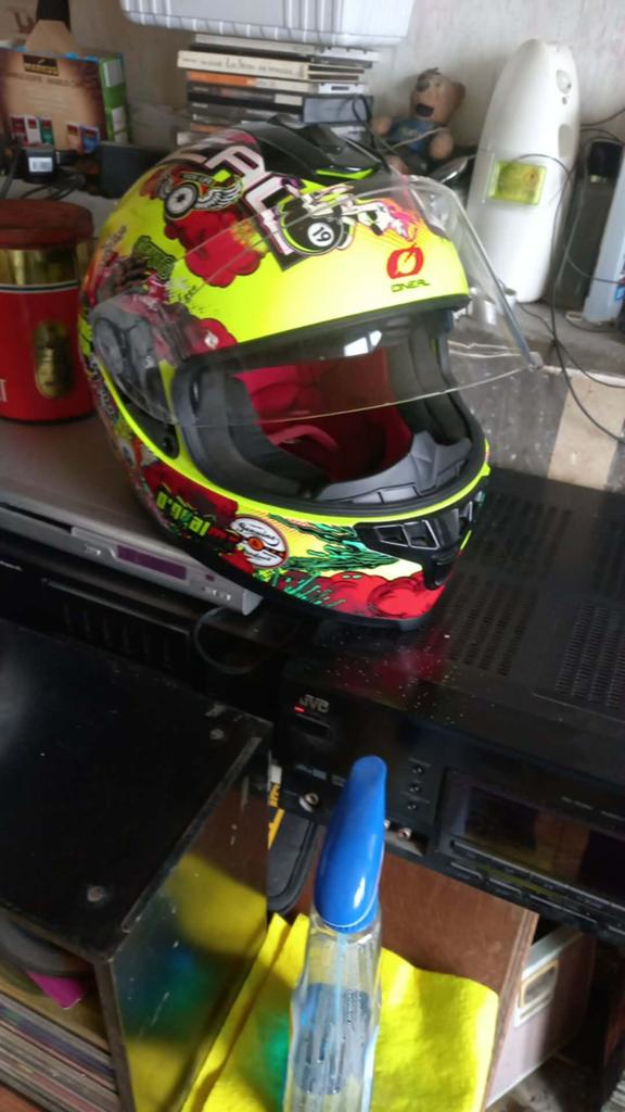 2 casques à vendre, Enlèvement