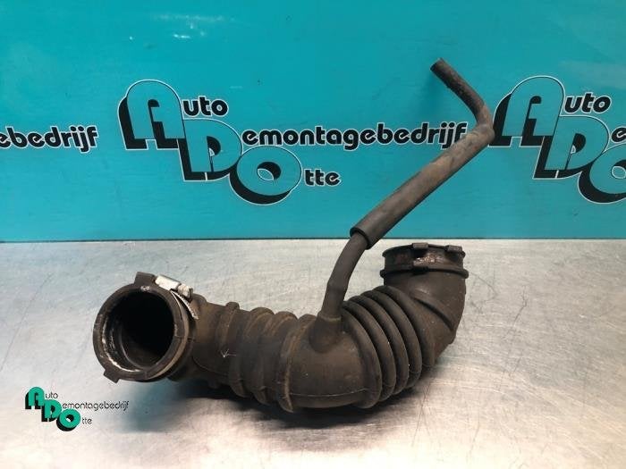 Aanzuigslang Lucht van een Mitsubishi Colt (Colt 04-), Gebruikt, -, -, Ophalen of Verzenden