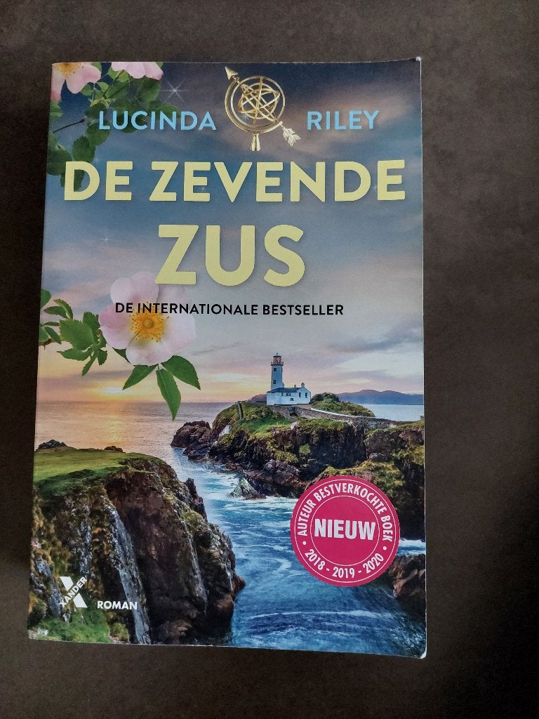 De Zevende Zus (deel 7 uit de reeks De Zeven Zussen), Boeken, Ophalen of Verzenden, Zo goed als nieuw, Lucinda Riley