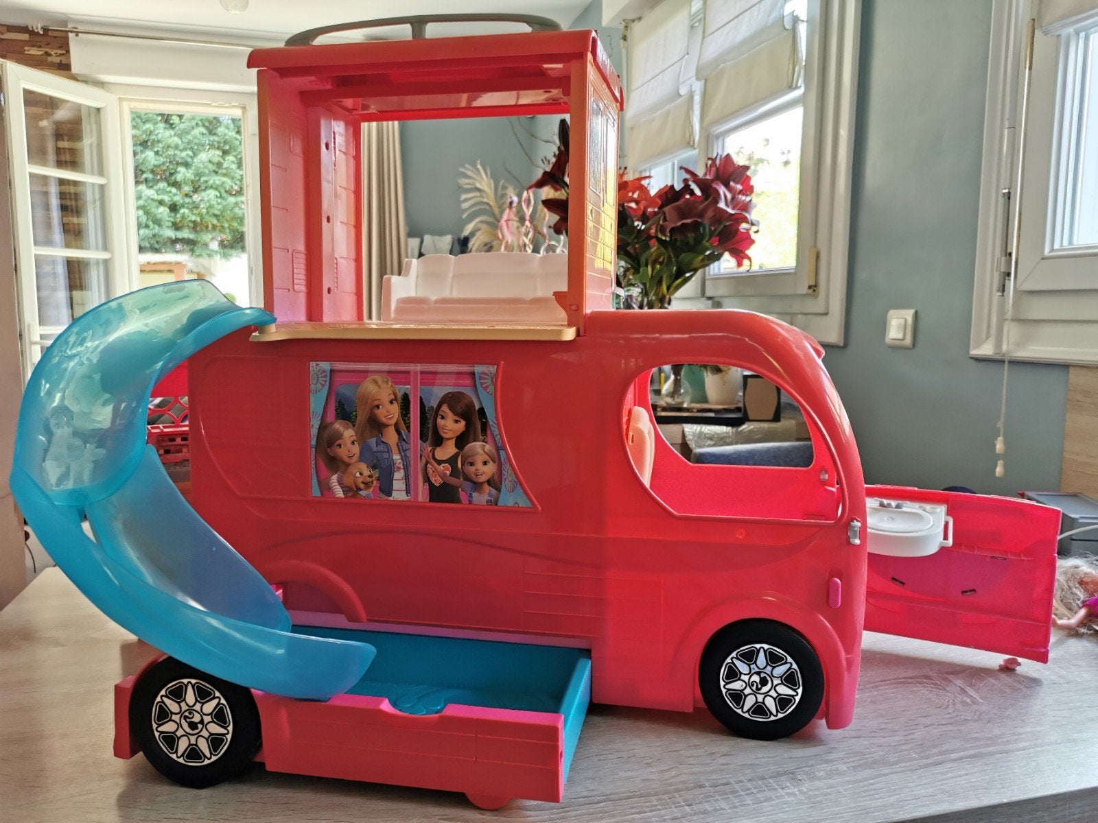 Énorme lot de barbie et figurines, Enfants & Bébés, Utilisé