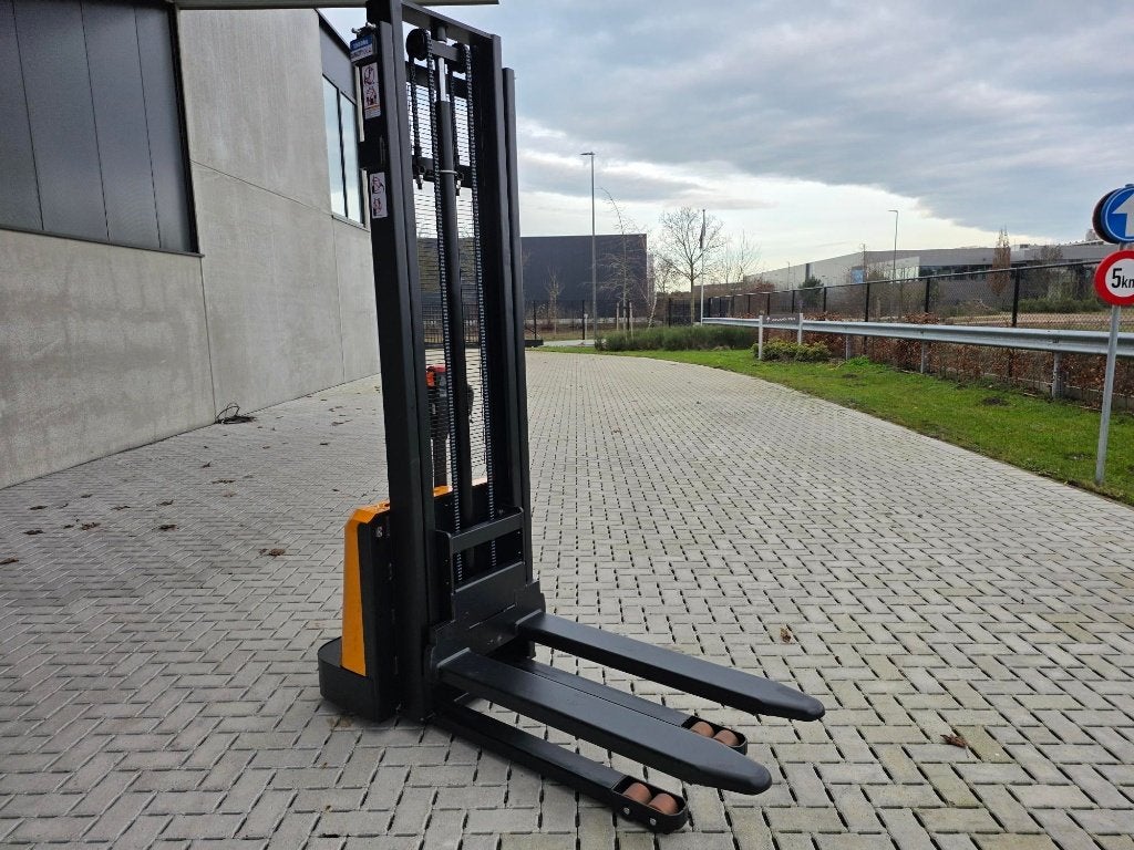 stapelaar nieuw, 1000 à 2000 kg, Enlèvement ou Envoi, Électrique, Empileur