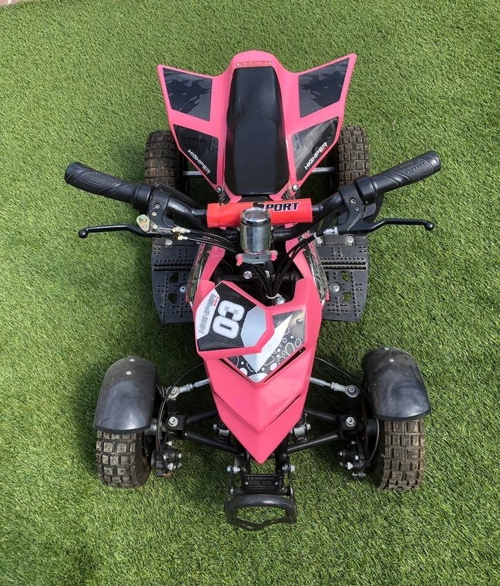 Kinder quad Highper. Niet werkend!! Batterij laadt niet op, Motoren