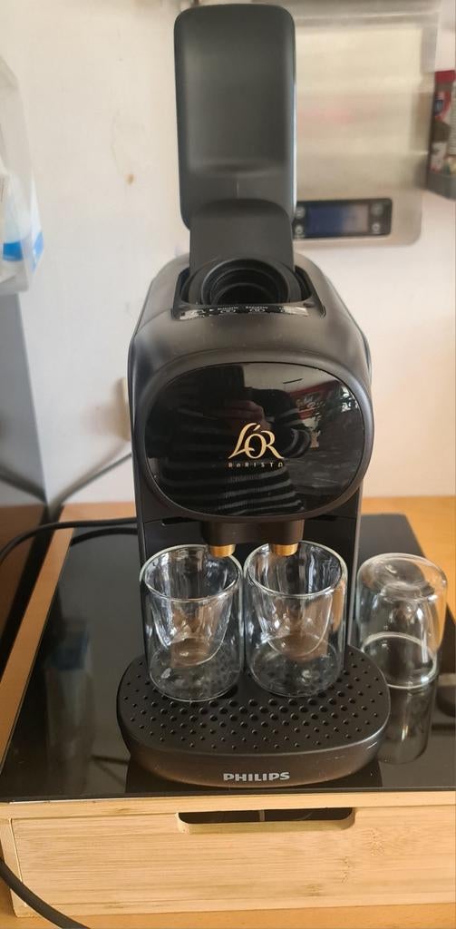 Machine à expresso à dosettes PHILIPS L'OR BARISTA, Machine à espresso, Réservoir d'eau amovible, Comme neuf, Enlèvement
