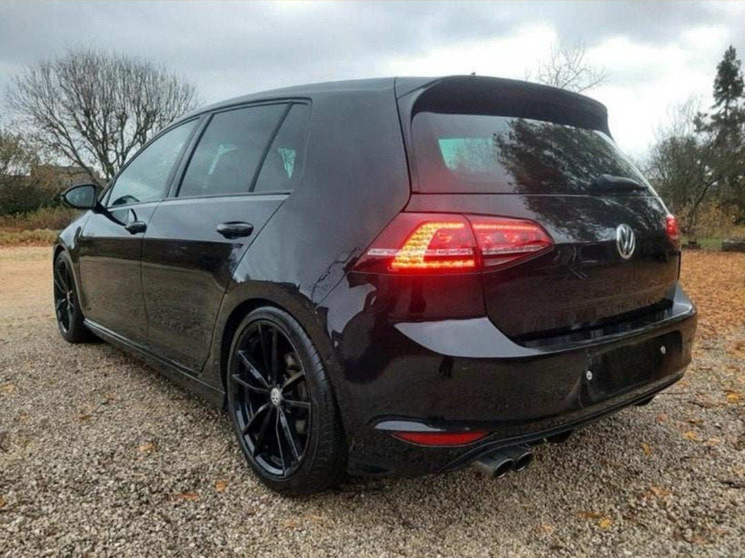 Volkswagen Golf 7 R-line 1.4 TFSI jaar 2015 euro-6, Voorwielaandrijving, Stof, 4 cilinders, Zwart