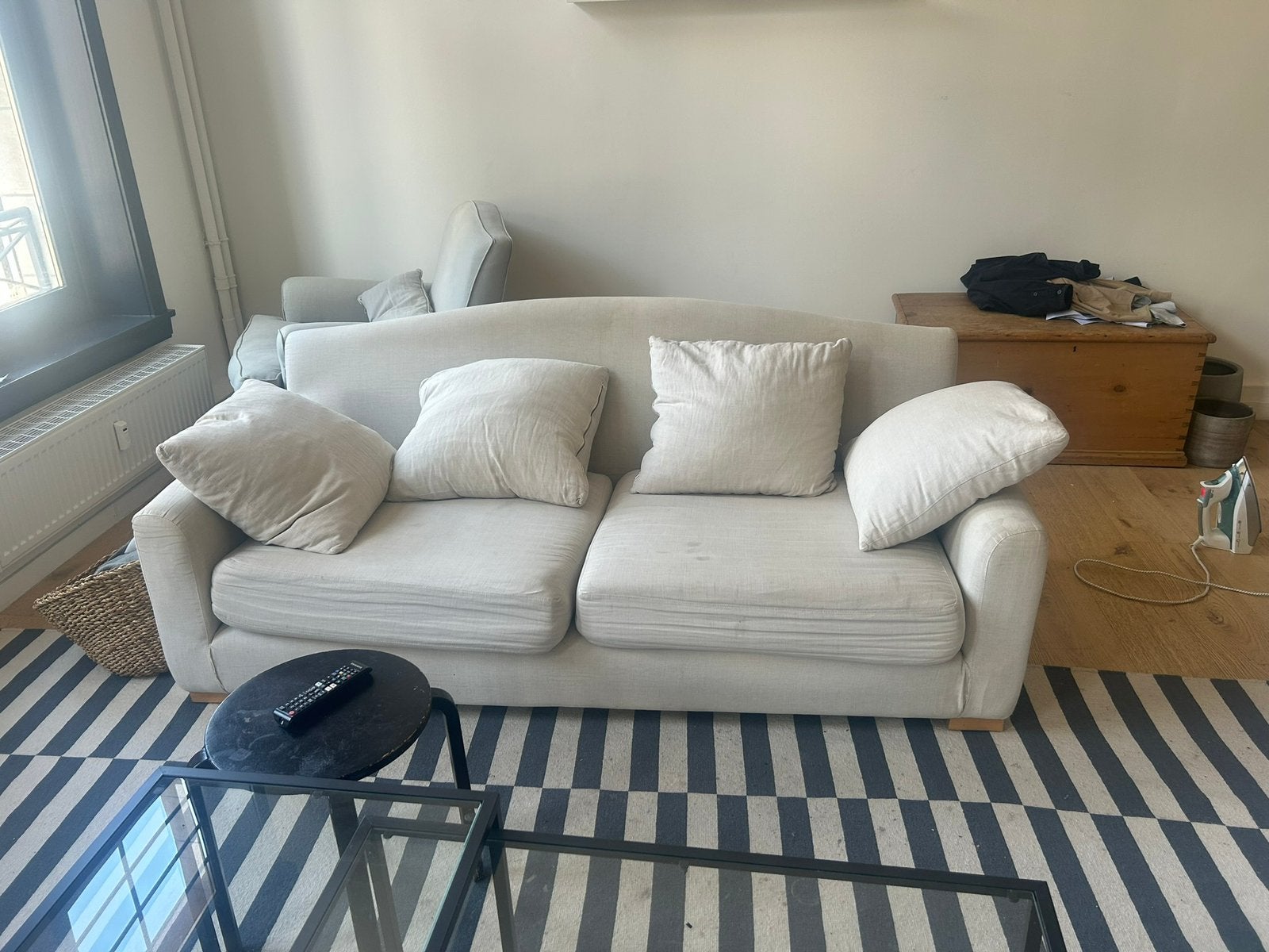 Gratis - 2x driepersoon sofa, Huis en Inrichting, Ophalen, Gebruikt