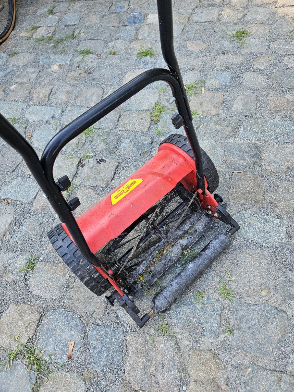 Handgrasmachine, Enlèvement