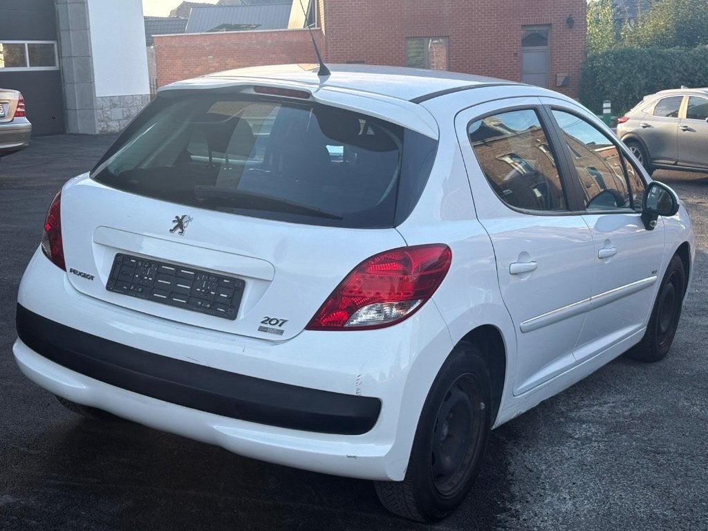 Peugeot 207 1.6 hdi 92cv série 98G, Autos, Ordinateur de bord, Euro 5, Achat, Noir