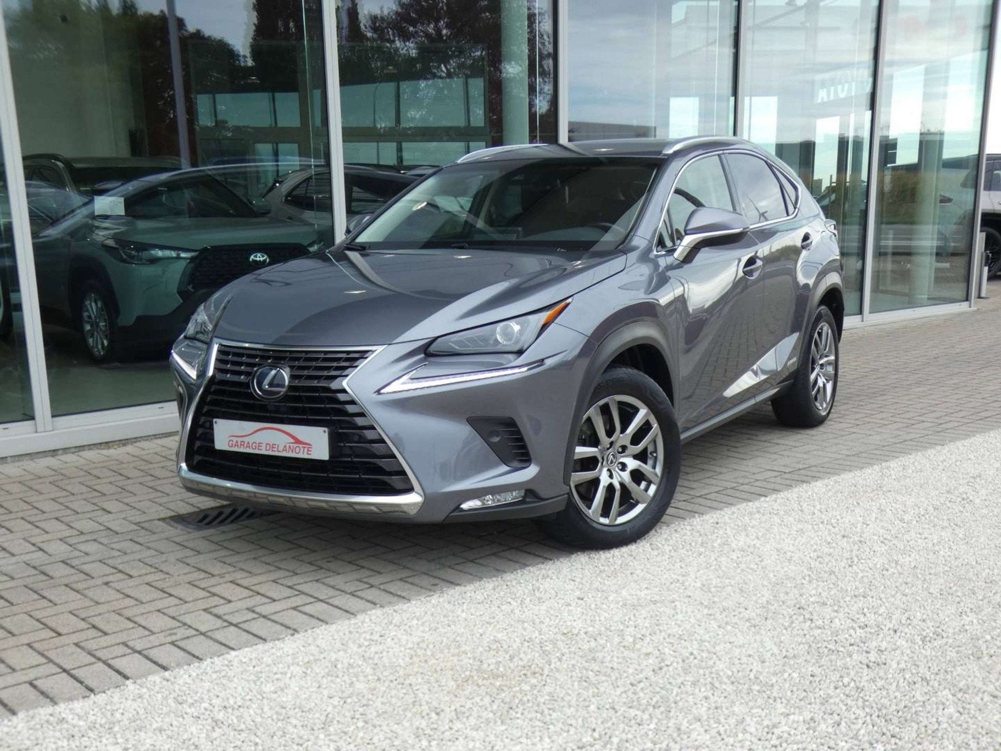Lexus NX 300h Hybrid AWD Executive Line +LEDER +TREKHAAK +Ze, Autos, Cuir, Argent ou Gris, Entreprise, Noir