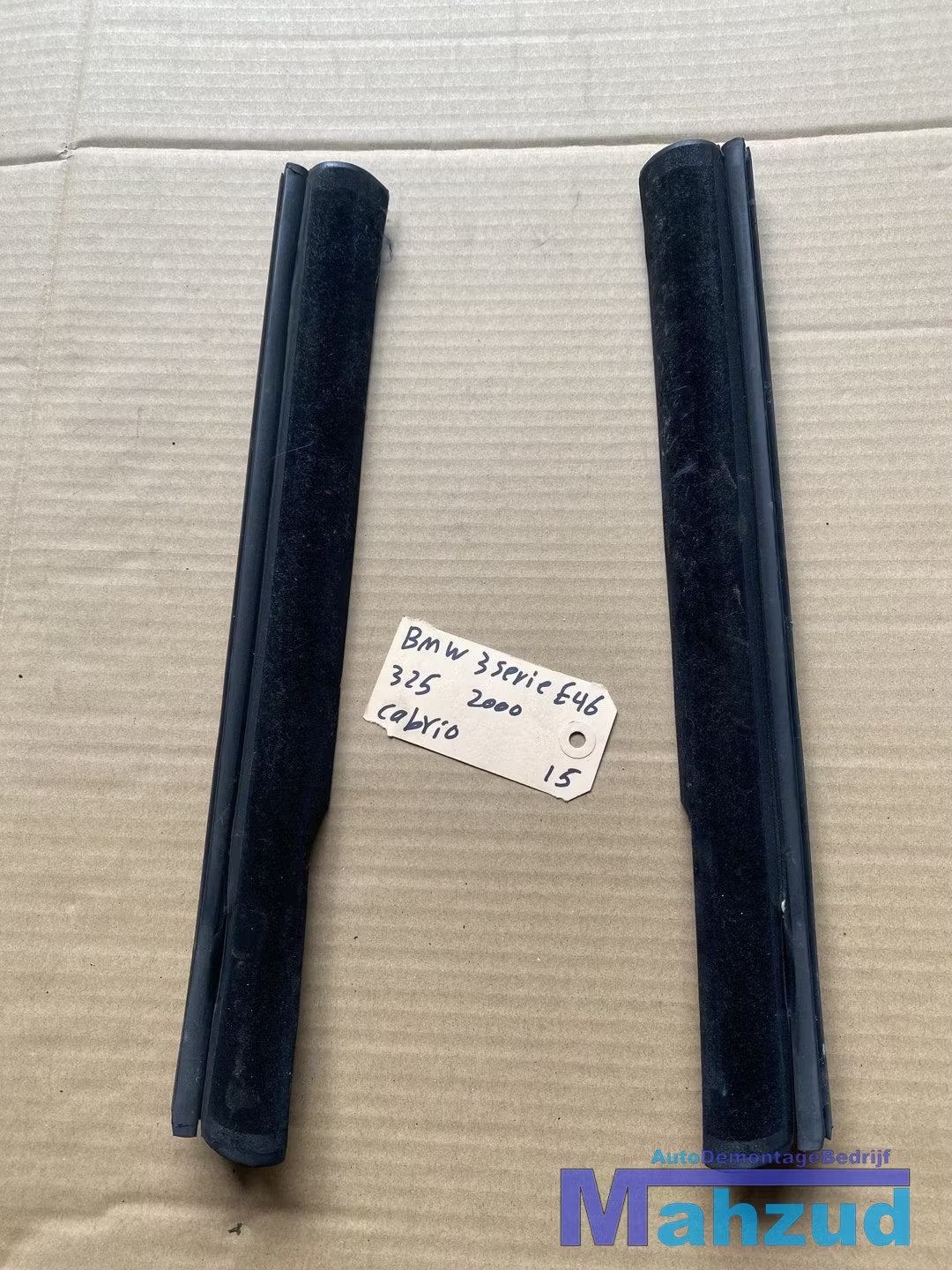 BMW E46 CABRIO links rechts DAK rubber (midden), Petuelring 130
80788  Munich, DE, Info@bmw.de, Utilisé, BMW