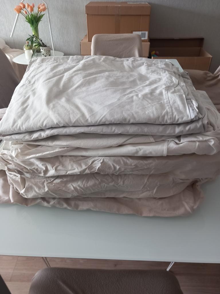 Beddengoed pakket, Ophalen