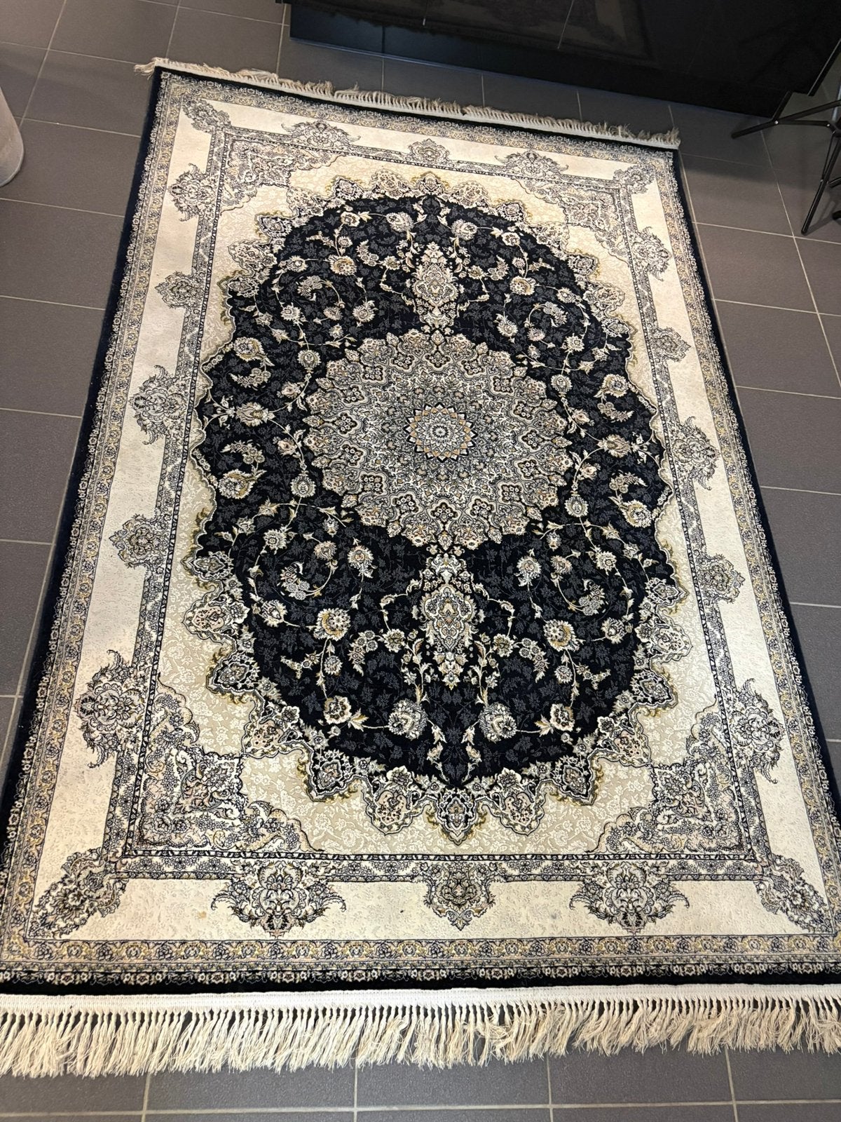 Tapis persan, Enlèvement, Comme neuf, Beige