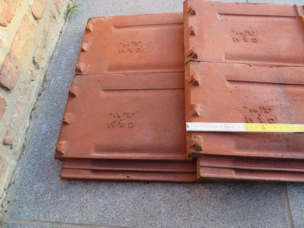 tegelpannen 301, Doe-het-zelf en Bouw, Ophalen, Zwart, Dakpannen