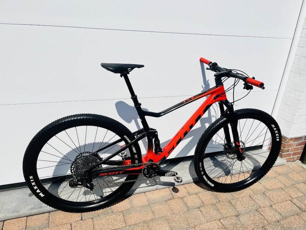 Scott Spark RC 900 Team red (L), Autres marques, Moins de 10 vitesses, Comme neuf, Enlèvement