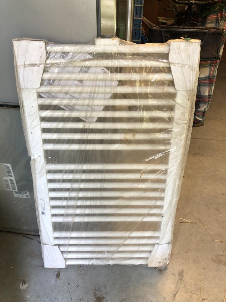 radiator, Neuf, Enlèvement, Radiateur, 60 à 150 cm