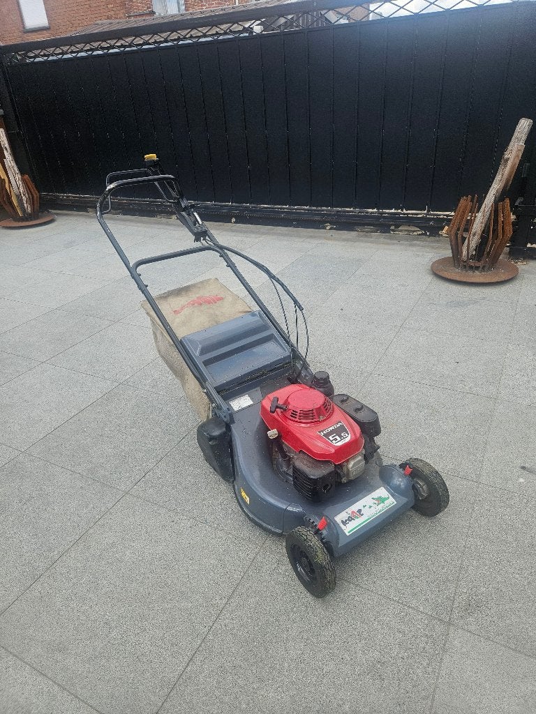 Honda kaaz met rol, Tuin en Terras, Ophalen, Gebruikt, Benzine-grasmaaier, Honda