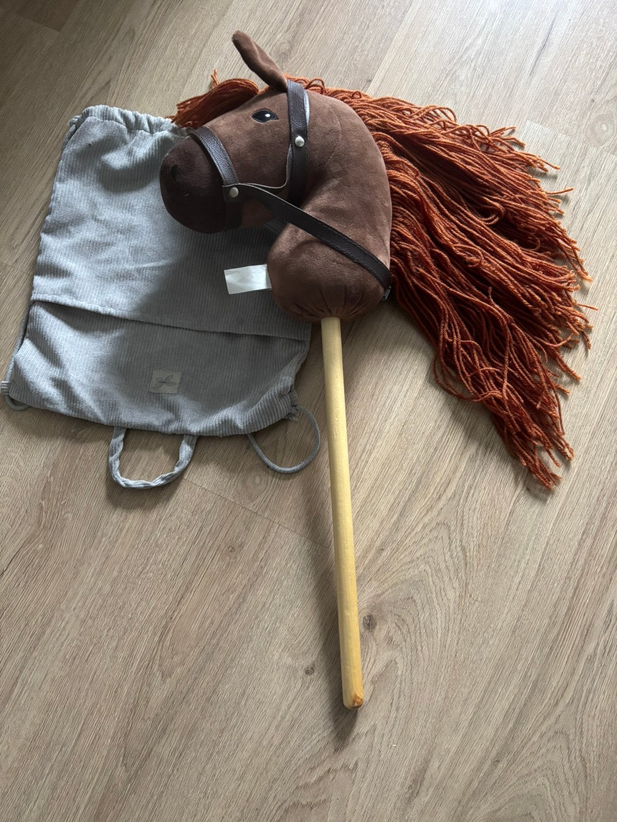 Astrup stokpaardje met tas, Ophalen of Verzenden, Zo goed als nieuw