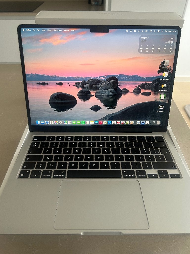 MacBook Air 16GB RAM + draagtas, Magic Mouse en USB-C Hub, Ophalen, Zo goed als nieuw, MacBook