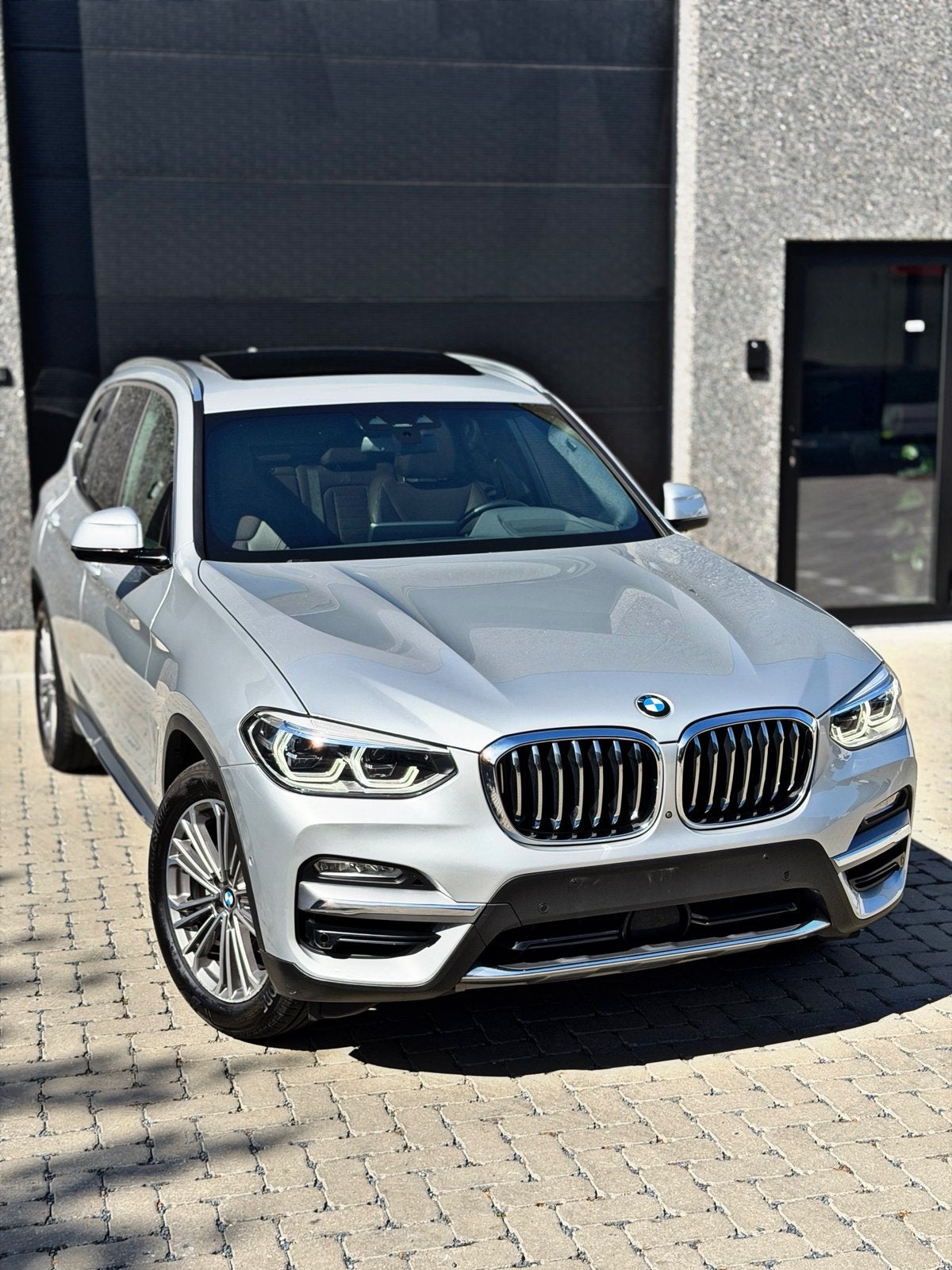 Bmw X3 Luxury-line/Pano/X-Drive/Full/1J garantie, Auto's, BMW, Automaat, Dealer onderhouden, Euro 6, https://public.car-pass.be/vhr/2595a8e4-75c0-42c0-b507-0170e3ee557e
