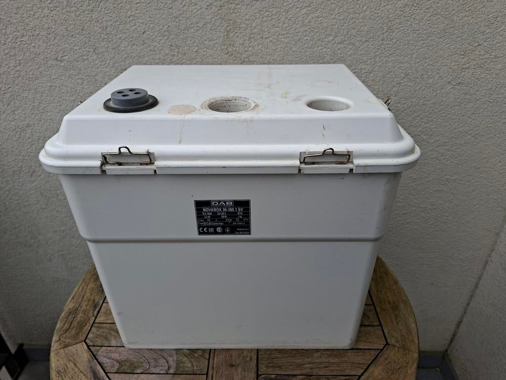 Station de relevage DAB Novabox, Bricolage & Construction, Sanitaire, Enlèvement