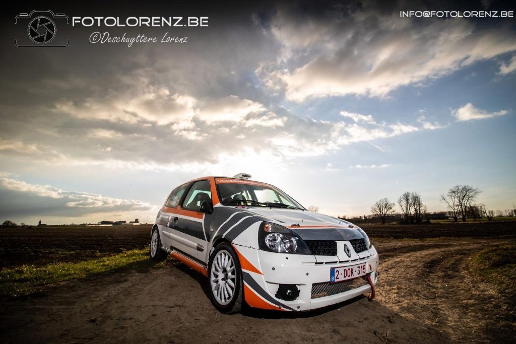 Voiture de rallye Renault Clio, Achat, Boîte manuelle, 2 portes, Particulier
