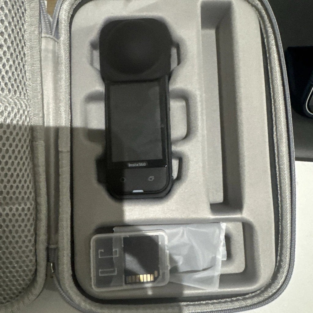 Insta360 X5 Essentials Bundle, Ophalen of Verzenden, Gebruikt, Overige merken